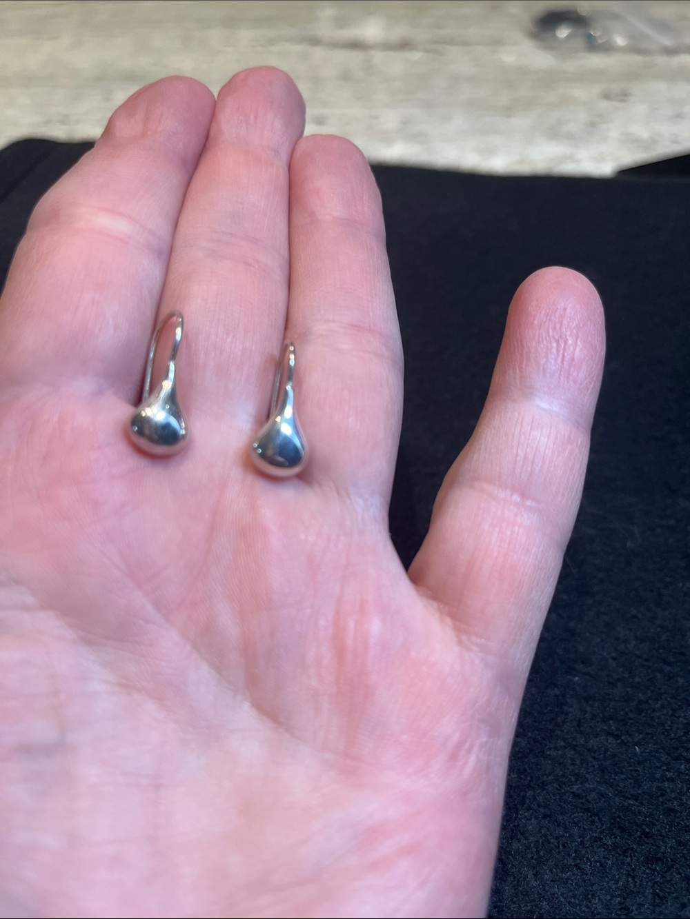Silpada small teardrop sterling silver earrings